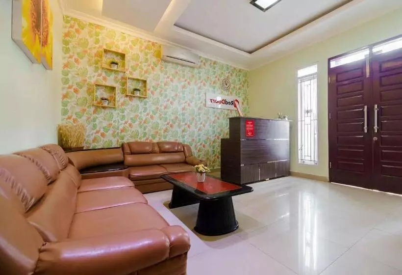 ホテル Reddoorz Syariah Near Jam Gadang Bukittinggi 2