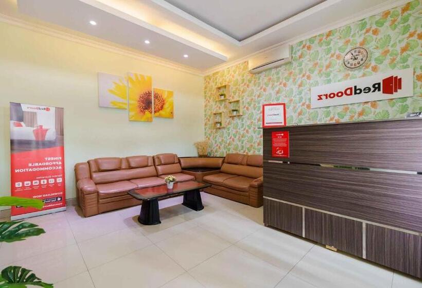 בית מלון כפרי Reddoorz Syariah Near Jam Gadang Bukittinggi 2