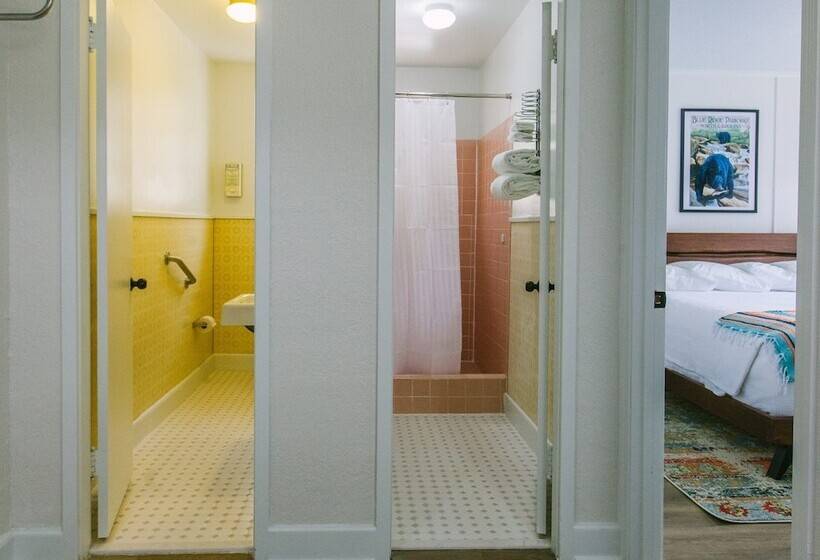 فندق Route 19 Inn