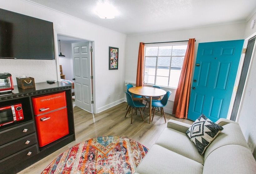 فندق Route 19 Inn