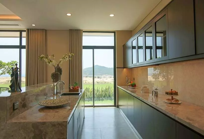 هتل Wyndham Grand Kn Paradise Cam Ranh