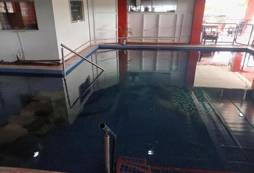 בית מלון כפרי Nadi Airport Transit