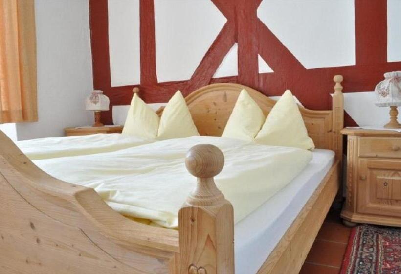 Hotel Schloss Wiesenthau