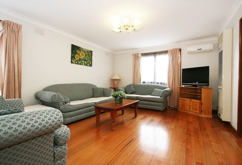 40 Thames Holiday Unit