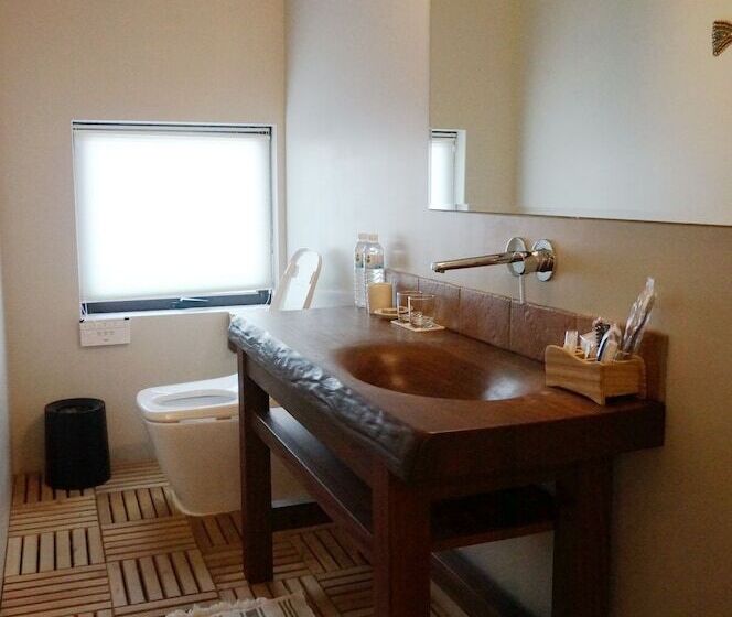 تختخواب و صبحانه Coconut Beach Homestay