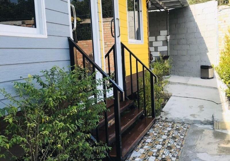 هتل At Thara Aonang