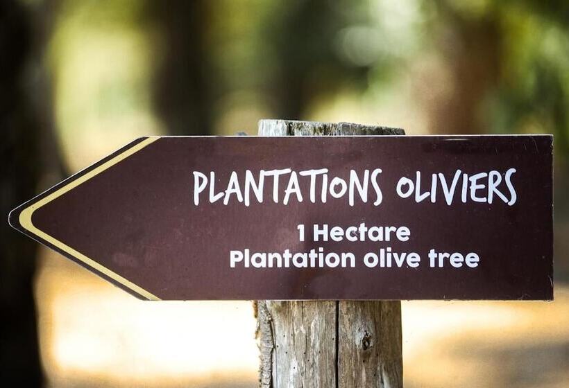 هتل Le Rendez Vous De L été