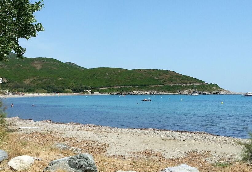 هتل Le Rendez Vous De L été