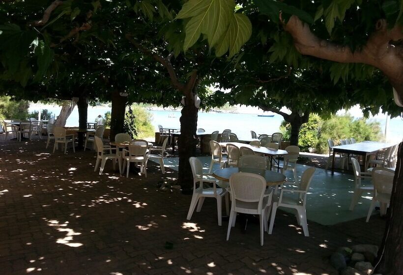 هتل Le Rendez Vous De L été