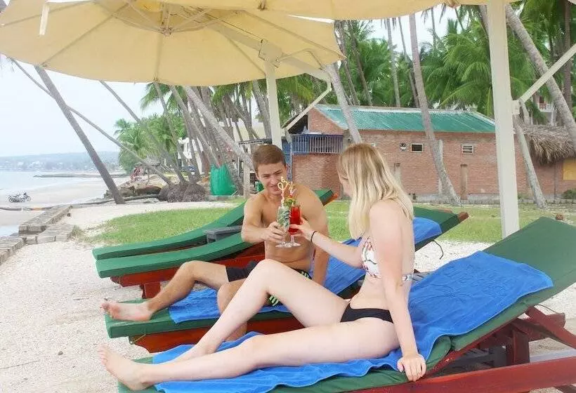 هتل Lotus Garden Resort