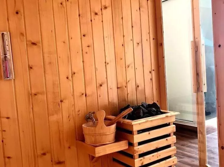 هتل Lotus Garden Resort