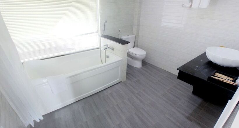 هتل Lotus Garden Resort