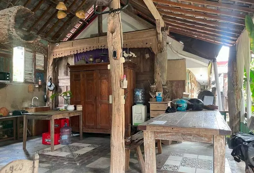 ペンション Twospaces Living At Wave And Chill House, Canggu