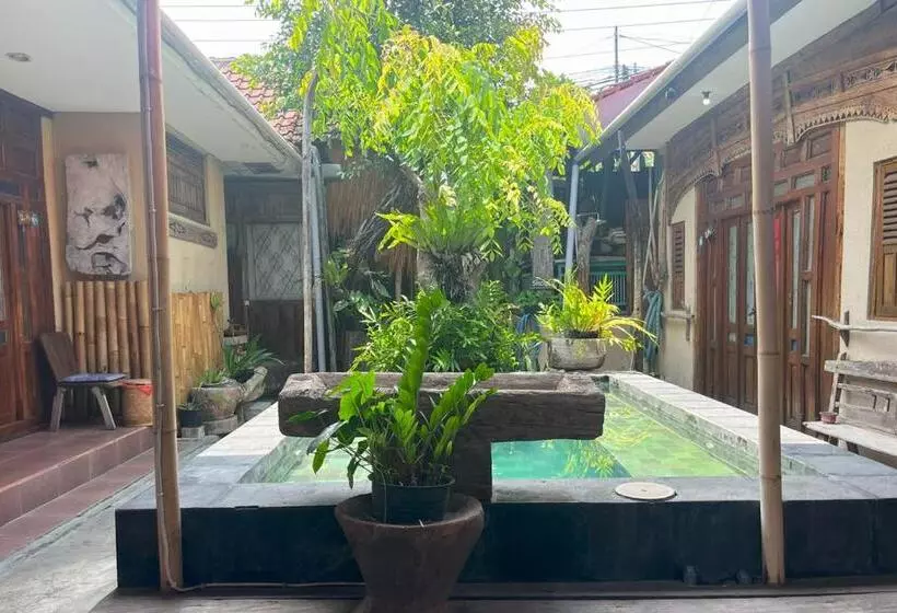 ペンション Twospaces Living At Wave And Chill House, Canggu