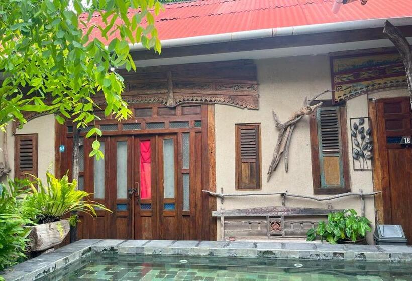 펜션 Twospaces Living At Wave And Chill House, Canggu