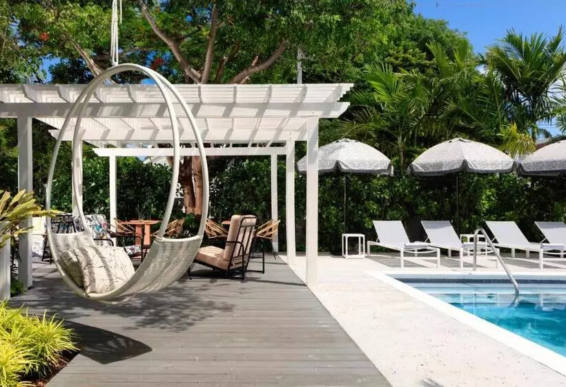 هتل Ella's Cottages - Key West Historic Inns