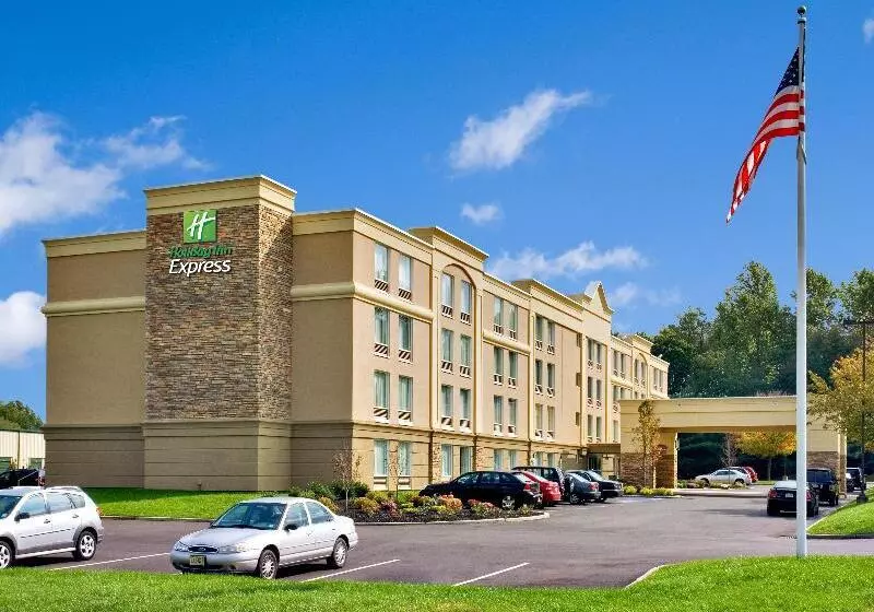酒店 Holiday Inn Express & Suites West Long Branch Eatontown, An Ihg