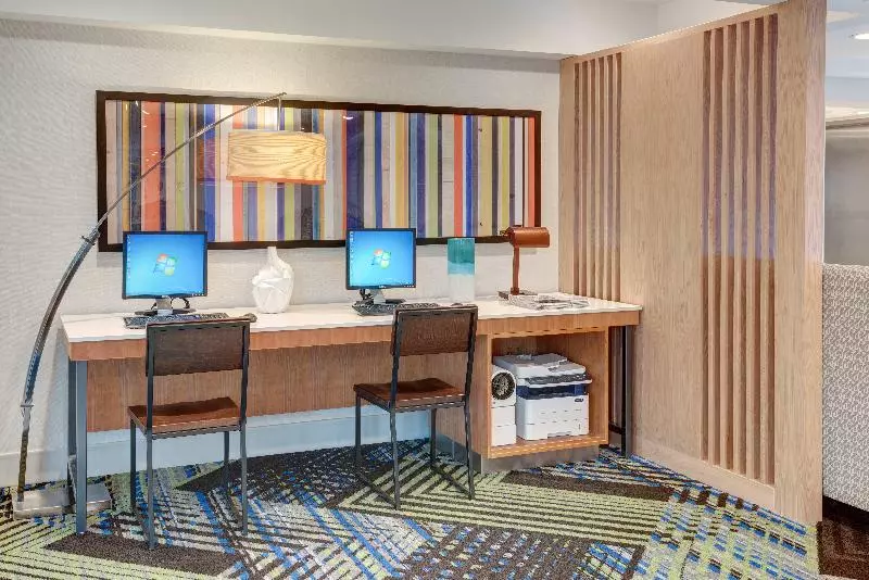 酒店 Holiday Inn Express & Suites West Long Branch Eatontown, An Ihg