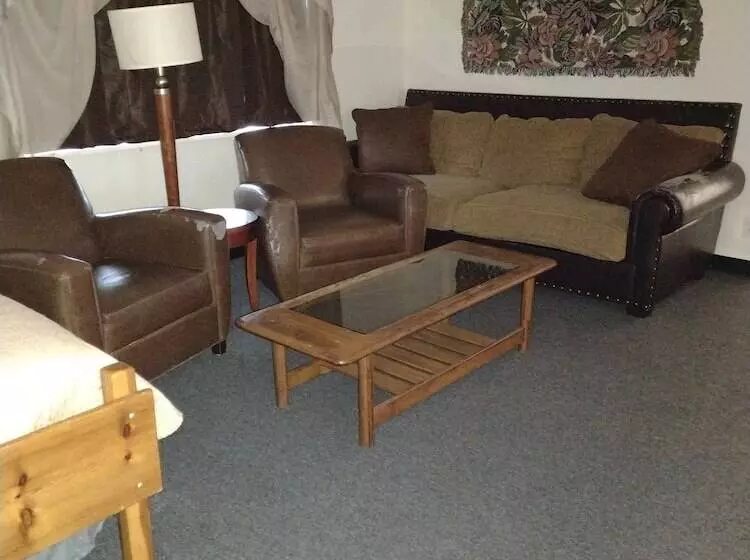 Отель Hub City Inn