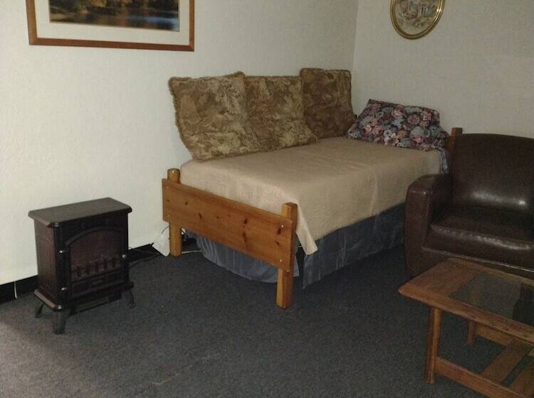 Отель Hub City Inn