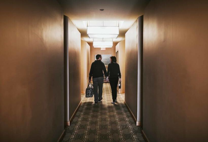 فندق Mill Street Inn