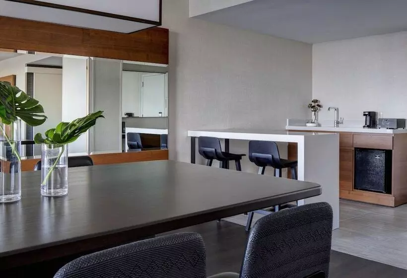 ホテル New York Laguardia Airport Marriott