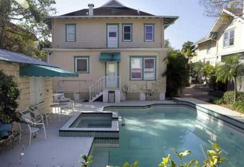 فندق The Mansion House Inn