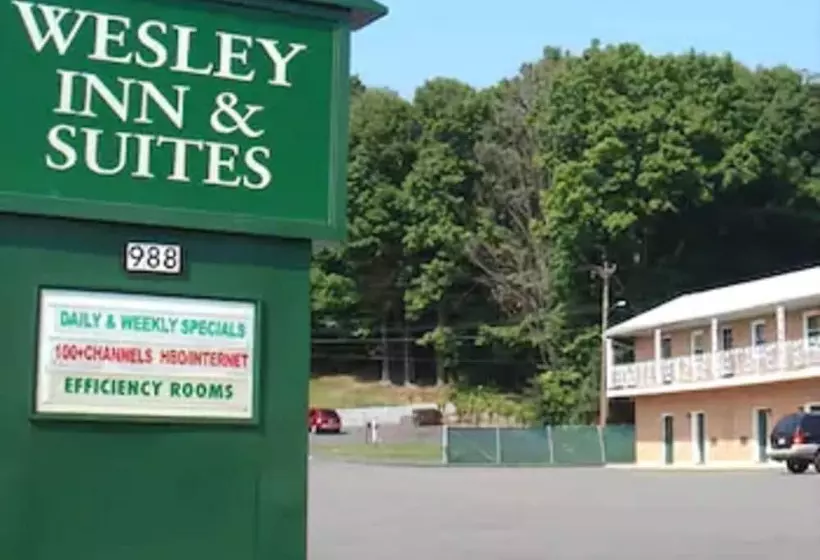 酒店 Wesley Inn & Suites