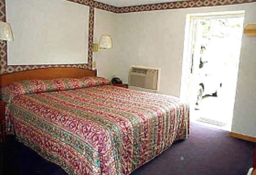 فندق Wesley Inn & Suites