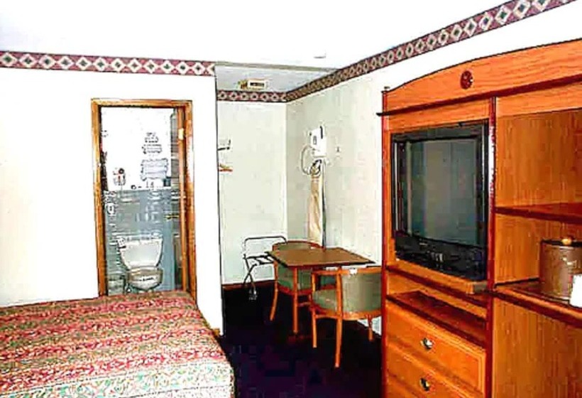 فندق Wesley Inn & Suites