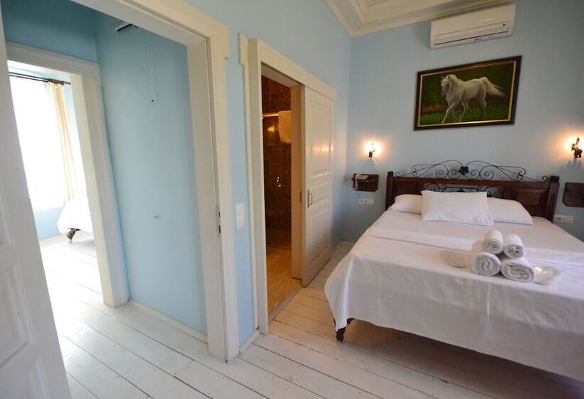 ベッドアンドブレックファースト Cunda Poseidon