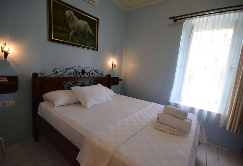 ベッドアンドブレックファースト Cunda Poseidon