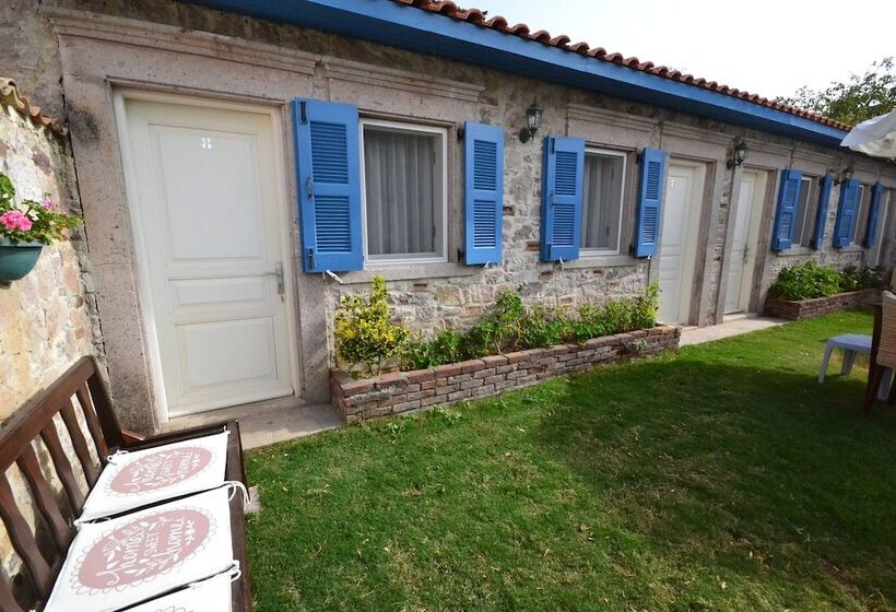 ベッドアンドブレックファースト Cunda Poseidon