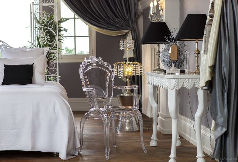 פנסיון Villa Alecya