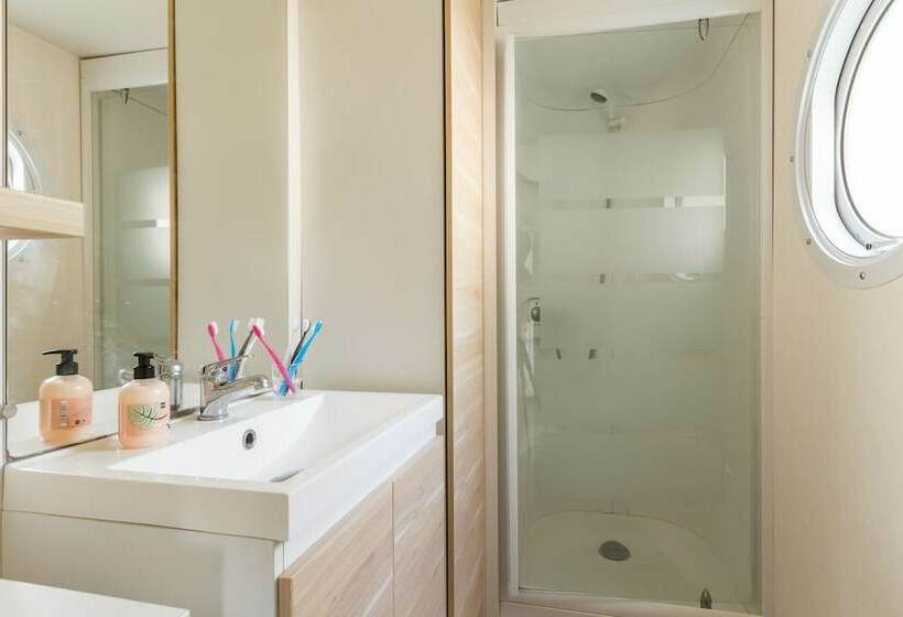 فندق Castel Parc De Fierbois