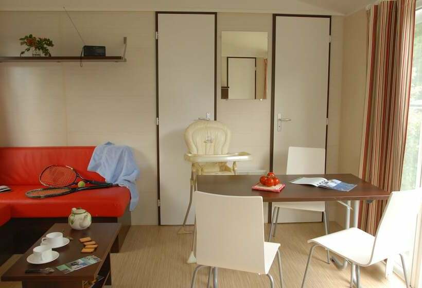 فندق Castel Parc De Fierbois