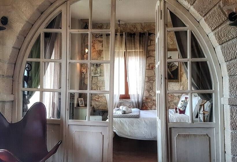 Luxurious Stone House In Elani