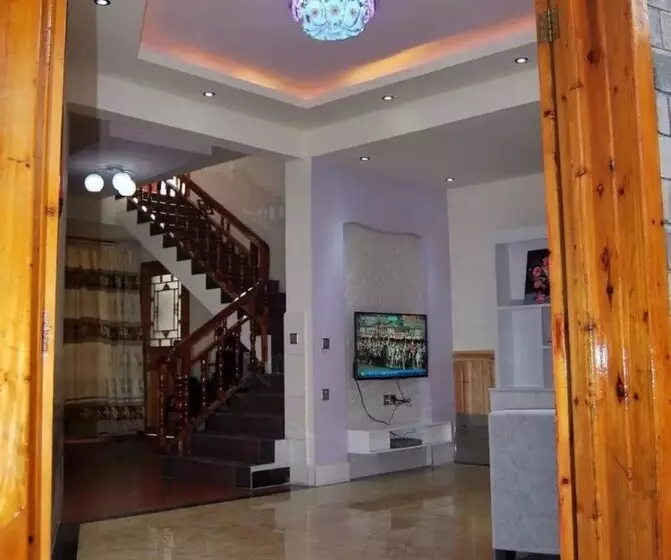 Majatalo Congwen House