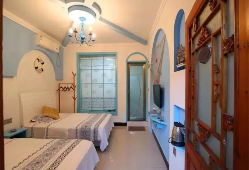 Majatalo Congwen House