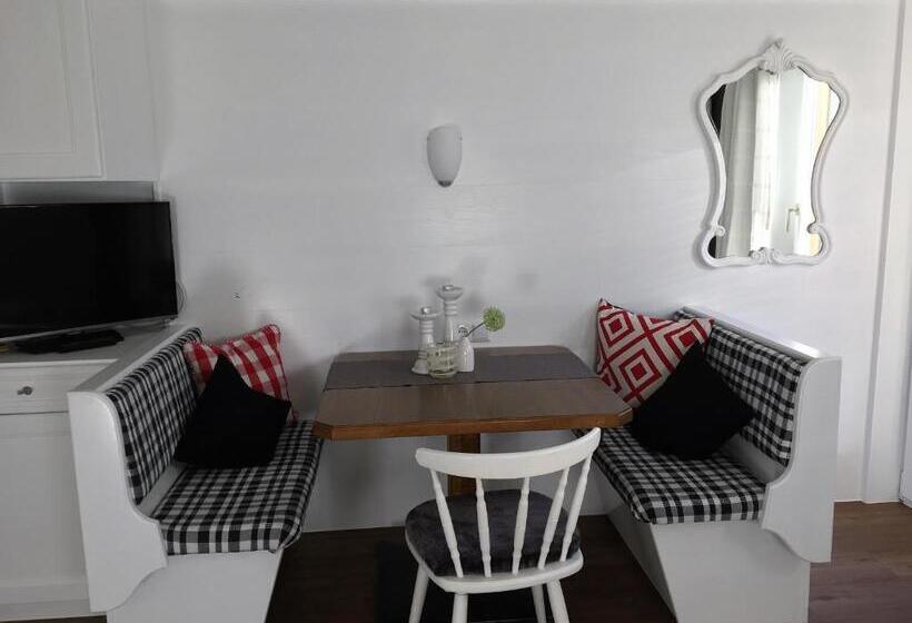 پانسیون Haus Tirolerland