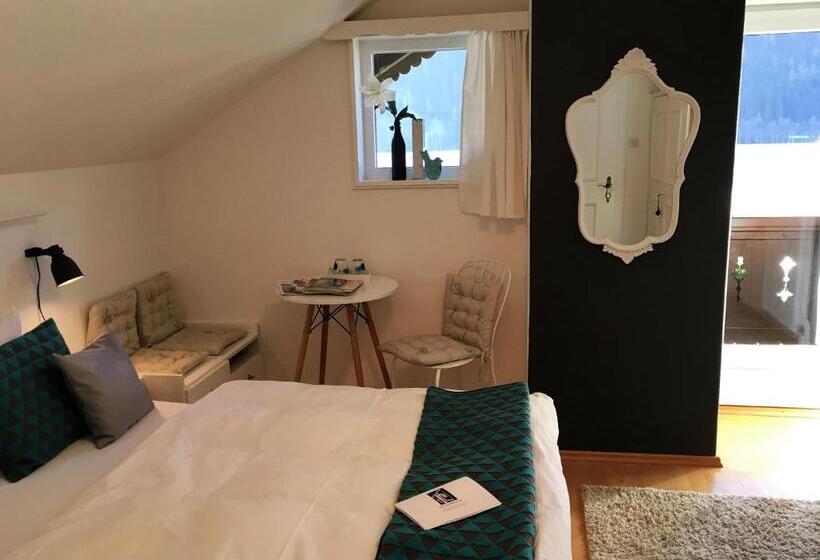 پانسیون Haus Tirolerland