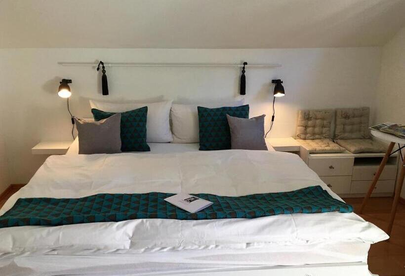 پانسیون Haus Tirolerland