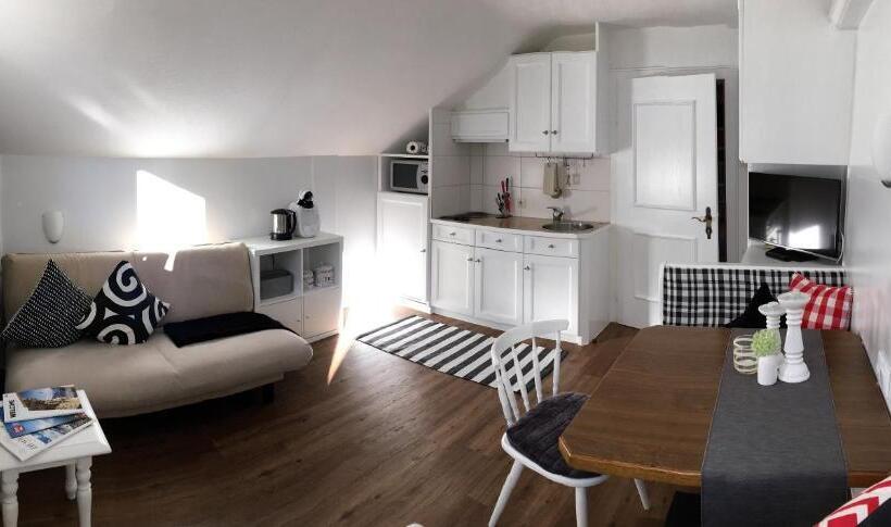 پانسیون Haus Tirolerland