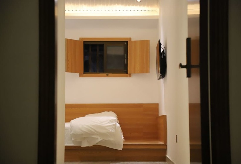 펜션 Satanga Elegant Residence