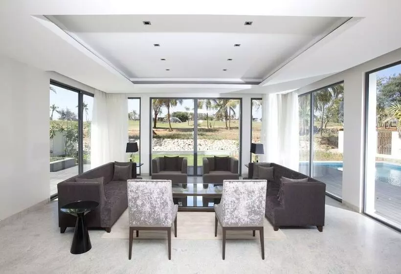 Prestige Golfshire Club