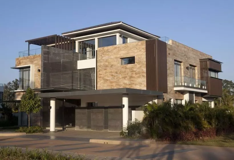 Prestige Golfshire Club