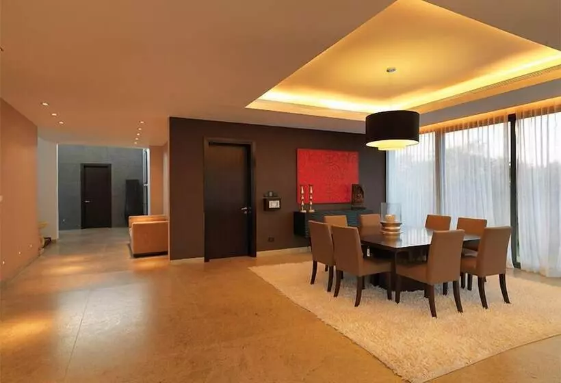 Prestige Golfshire Club