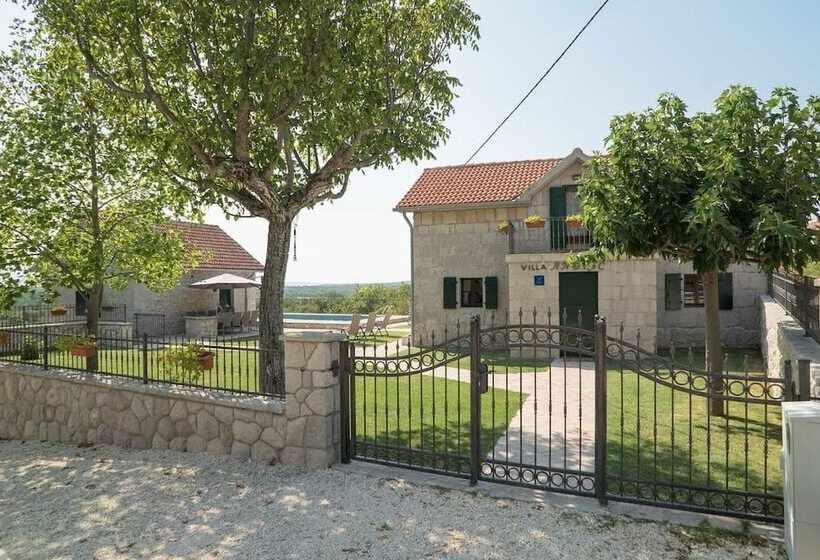 Villa Andric