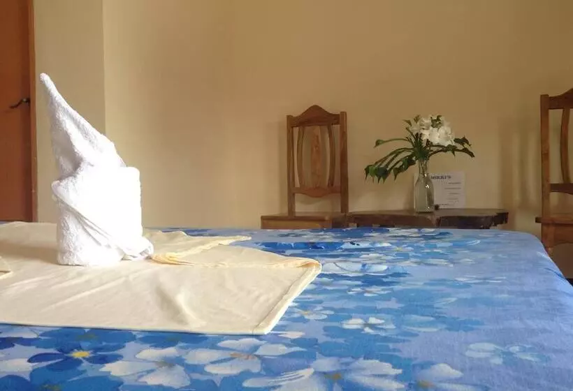 ホテル Mikki's Tourist Inn