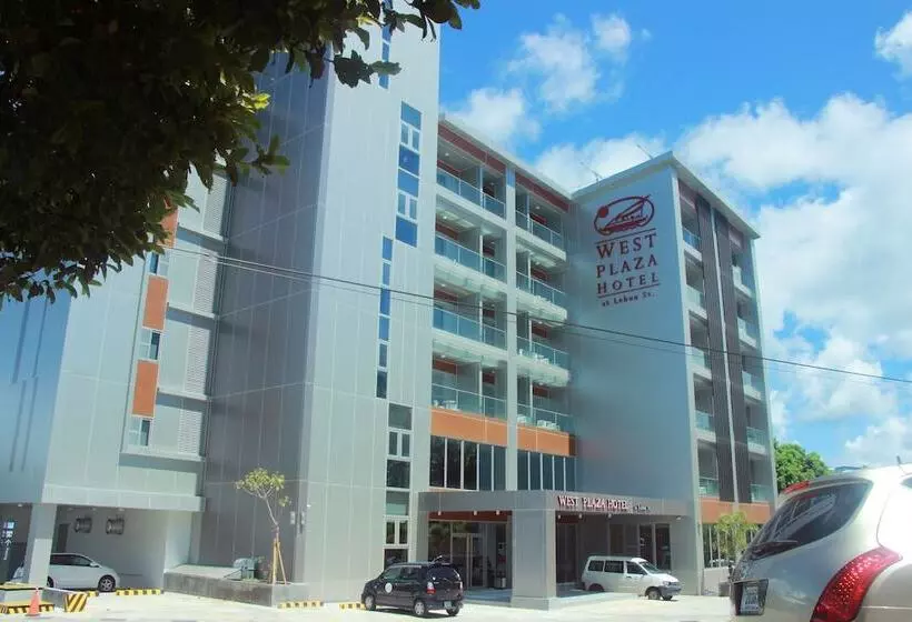 West Plaza Hotel At Lebuu Street
